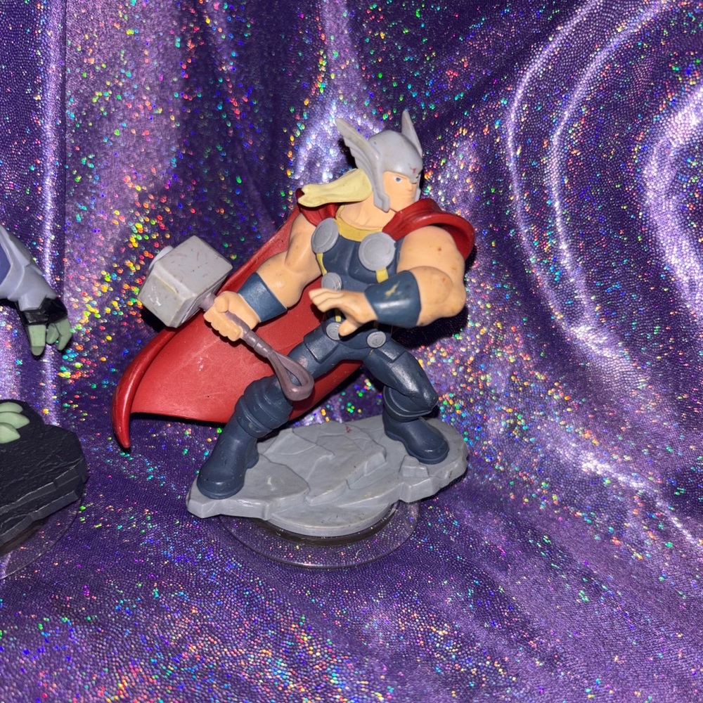 Disney Infinity Marvel 2.0 Set - Picture 3 of 7
